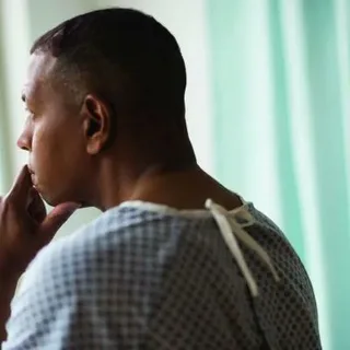 أعراض فيروس نقص المناعة البشرية (HIV) لدى الرجال العلامات المبكرة